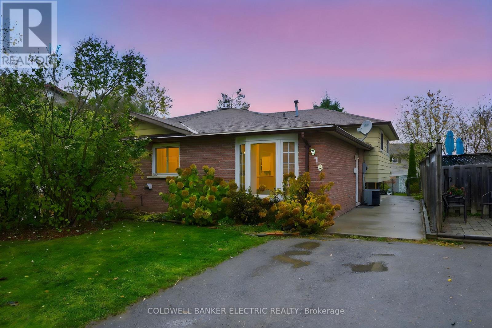 918 ROCHELLE COURT, peterborough (ashburnham ward 4), Ontario