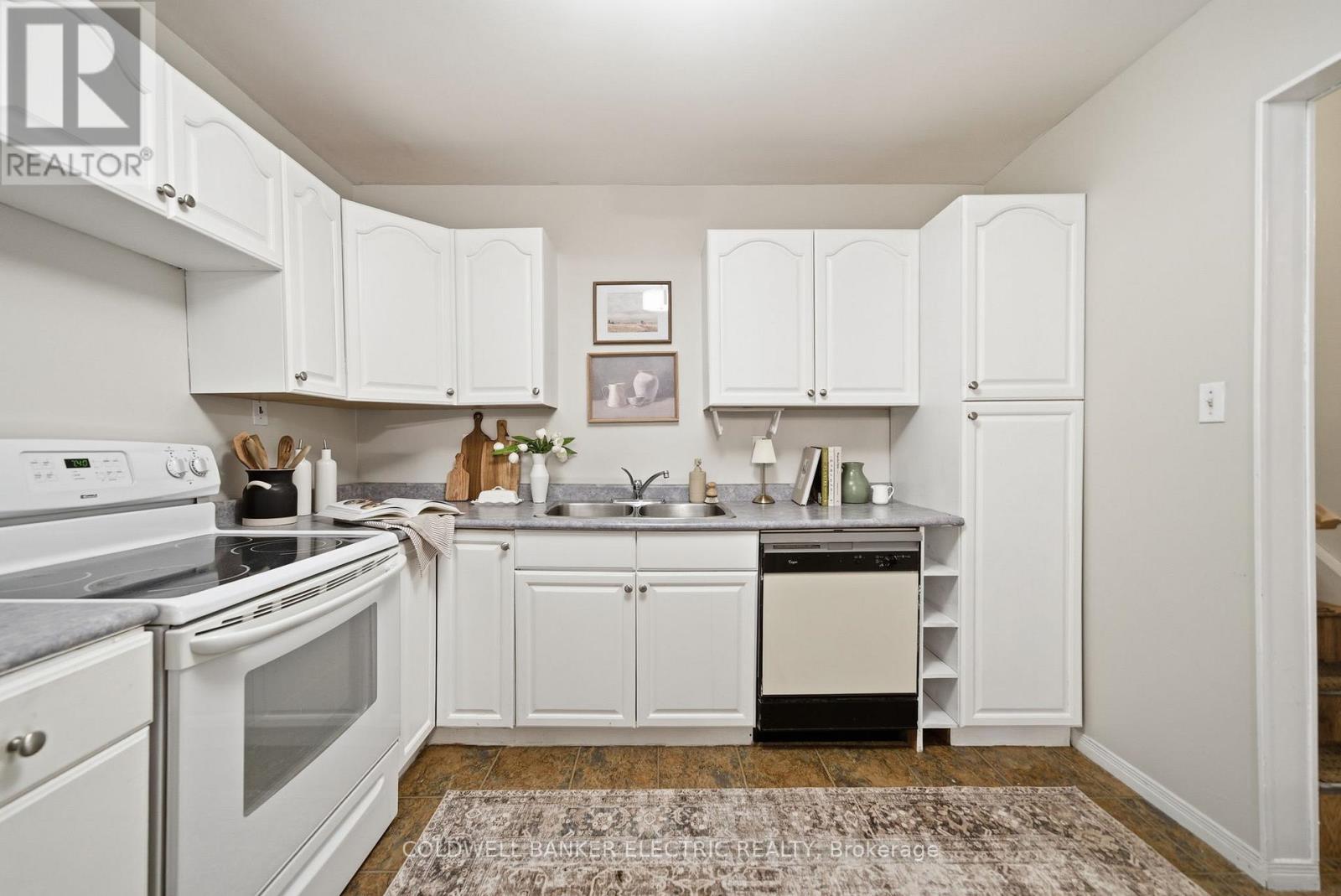 918 Rochelle Court, Peterborough (Ashburnham Ward 4), Ontario  K9J 1J7 - Photo 13 - X12517710