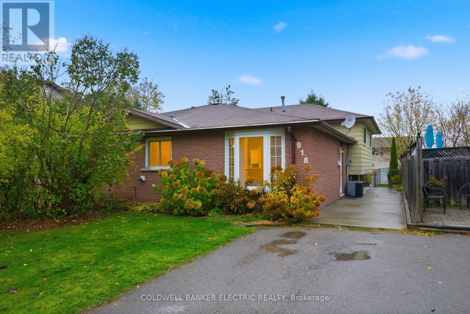 918 Rochelle Court, Peterborough (Ashburnham Ward 4), Ontario  K9J 1J7 - Photo 3 - X12517710