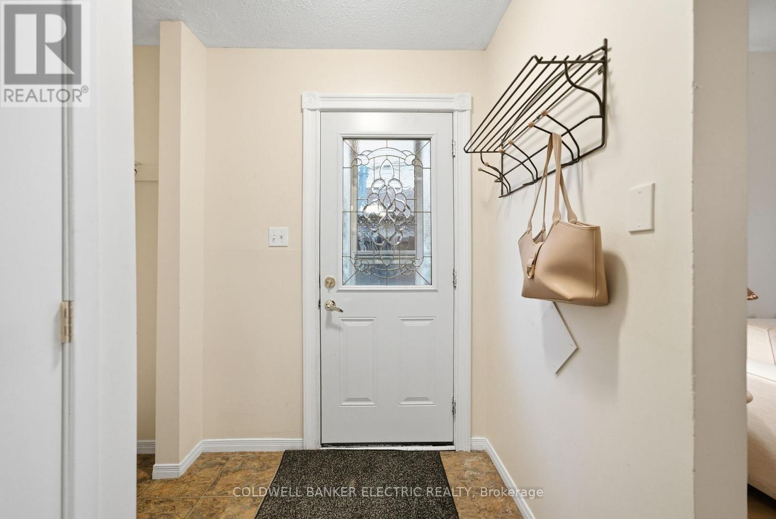 918 Rochelle Court, Peterborough (Ashburnham Ward 4), Ontario  K9J 1J7 - Photo 6 - X12517710