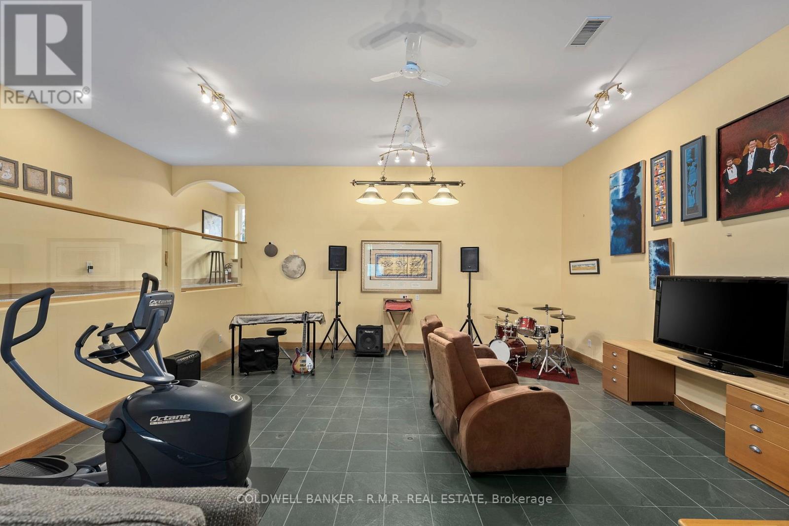 74 Butternut Drive, Kawartha Lakes (Fenelon), Ontario  K9V 4R1 - Photo 26 - X12518886