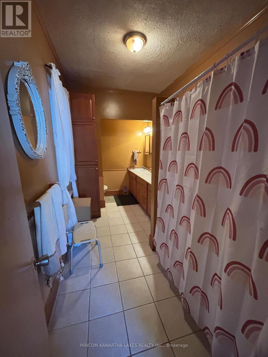 460 Driscoll Terrace, Peterborough (Ashburnham Ward 4), Ontario  K9H 1T7 - Photo 7 - X12518980