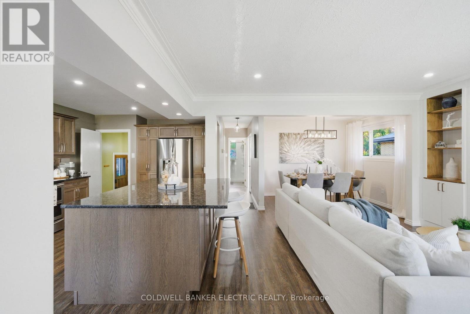 193 Benson Avenue, Peterborough (Northcrest Ward 5), Ontario  K9H 5Y6 - Photo 12 - X12519128