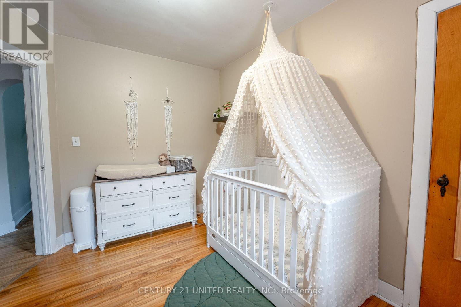 273 Bennet Street, Peterborough (Northcrest Ward 5), Ontario  K9H 5B8 - Photo 13 - X12519194