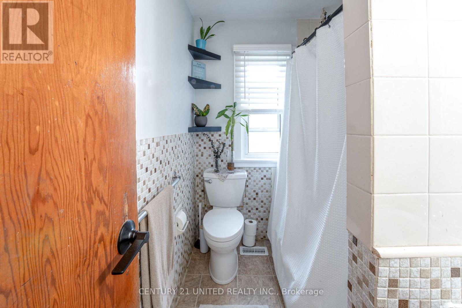 273 Bennet Street, Peterborough (Northcrest Ward 5), Ontario  K9H 5B8 - Photo 14 - X12519194