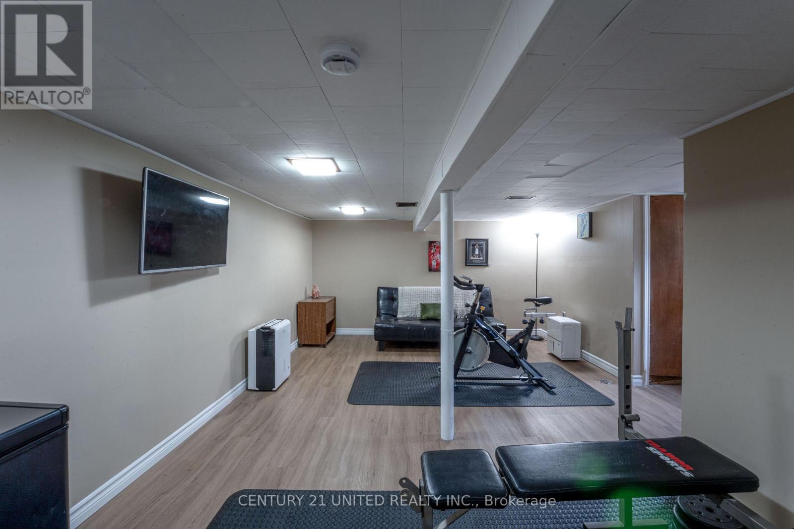 273 Bennet Street, Peterborough (Northcrest Ward 5), Ontario  K9H 5B8 - Photo 15 - X12519194