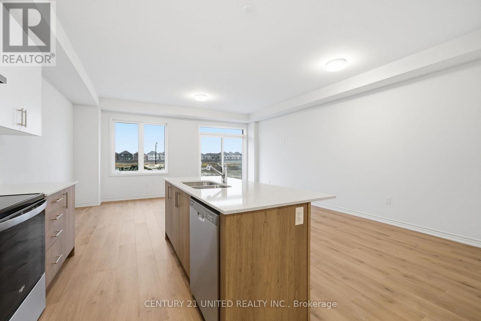 129 Sanderson Drive, Kawartha Lakes (Lindsay), Ontario  K9V 0S7 - Photo 12 - X12519438