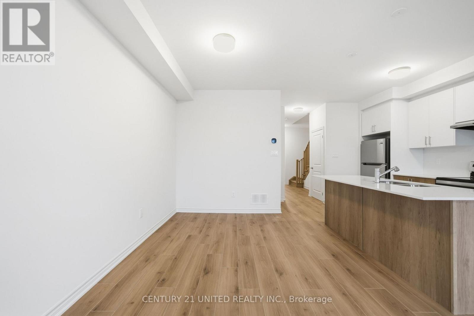 129 Sanderson Drive, Kawartha Lakes (Lindsay), Ontario  K9V 0S7 - Photo 16 - X12519438