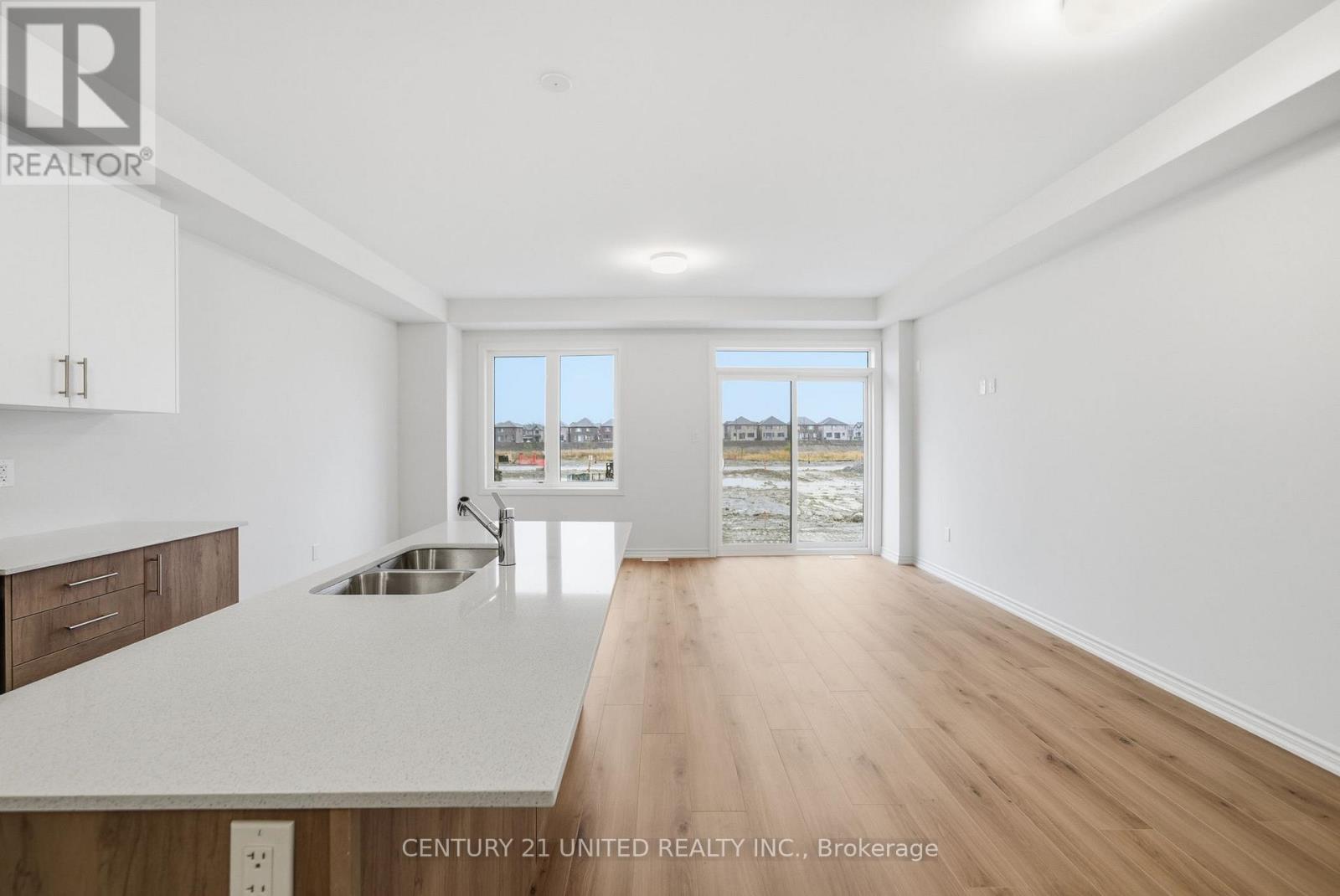 129 Sanderson Drive, Kawartha Lakes (Lindsay), Ontario  K9V 0S7 - Photo 22 - X12519438