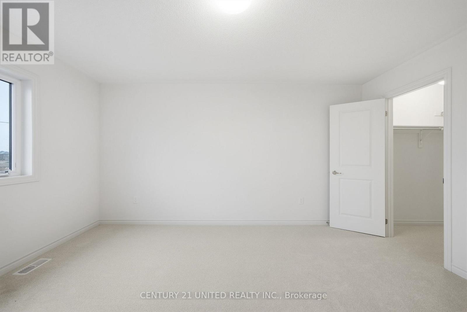 129 Sanderson Drive, Kawartha Lakes (Lindsay), Ontario  K9V 0S7 - Photo 33 - X12519438