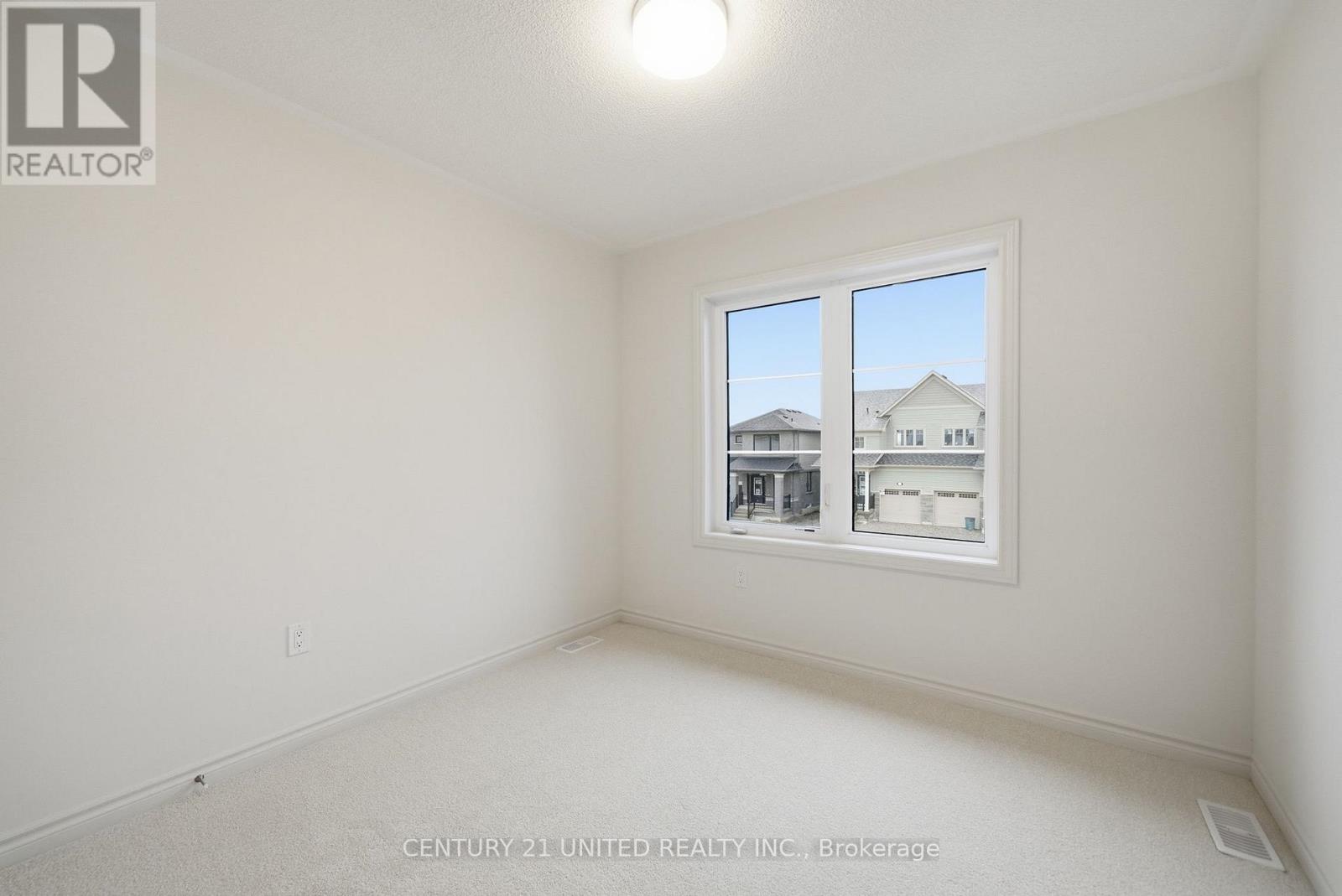 129 Sanderson Drive, Kawartha Lakes (Lindsay), Ontario  K9V 0S7 - Photo 40 - X12519438