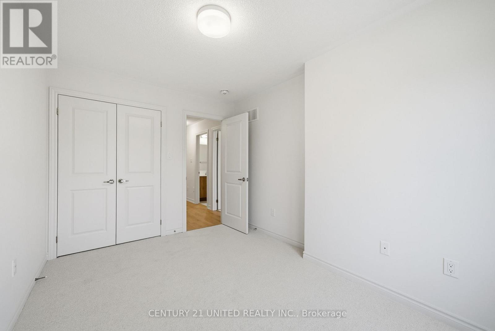 129 Sanderson Drive, Kawartha Lakes (Lindsay), Ontario  K9V 0S7 - Photo 44 - X12519438