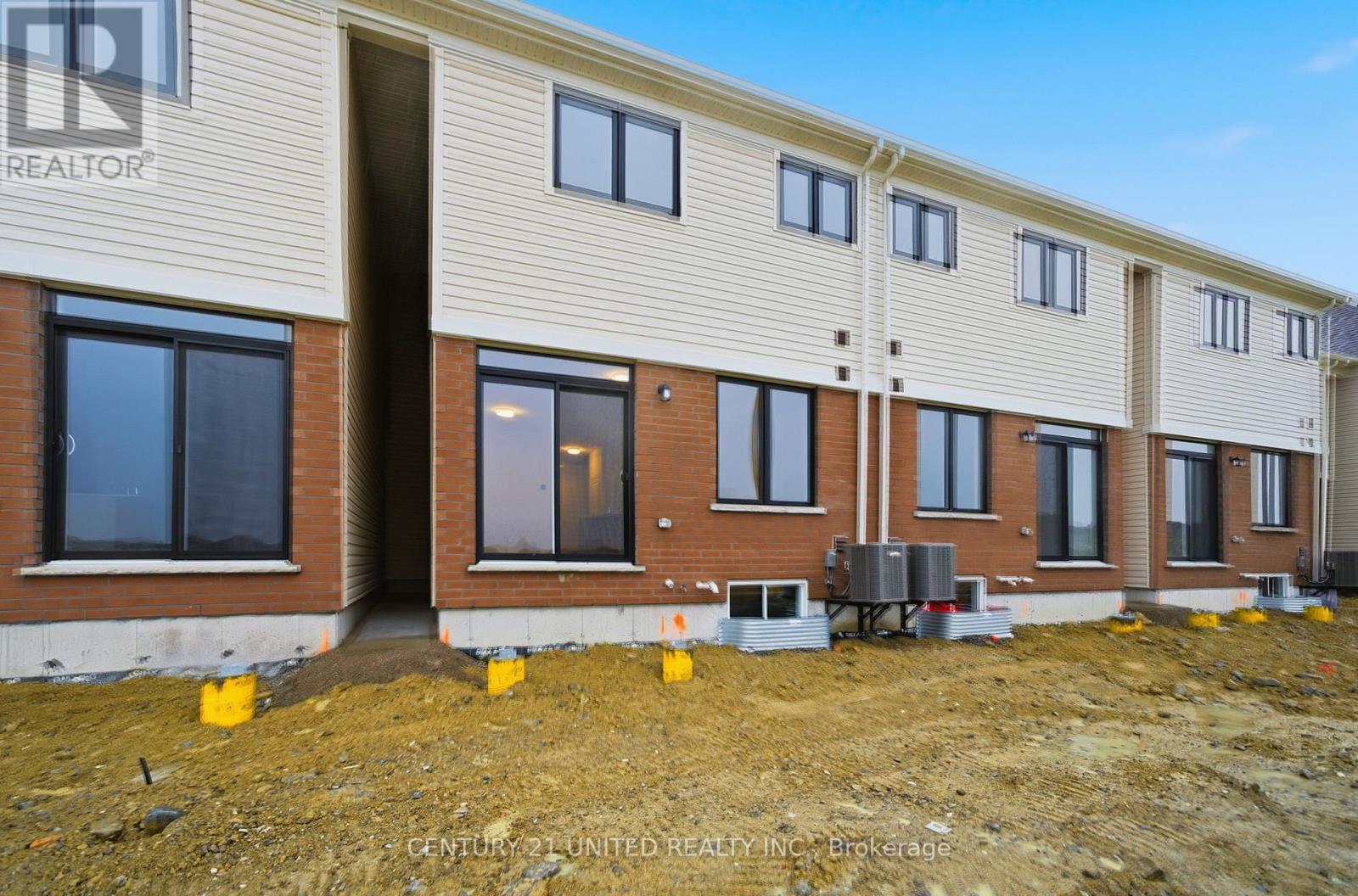 129 Sanderson Drive, Kawartha Lakes (Lindsay), Ontario  K9V 0S7 - Photo 48 - X12519438