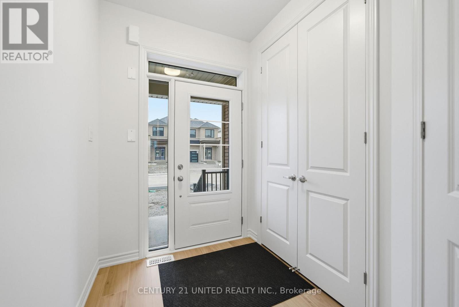 129 Sanderson Drive, Kawartha Lakes (Lindsay), Ontario  K9V 0S7 - Photo 7 - X12519438