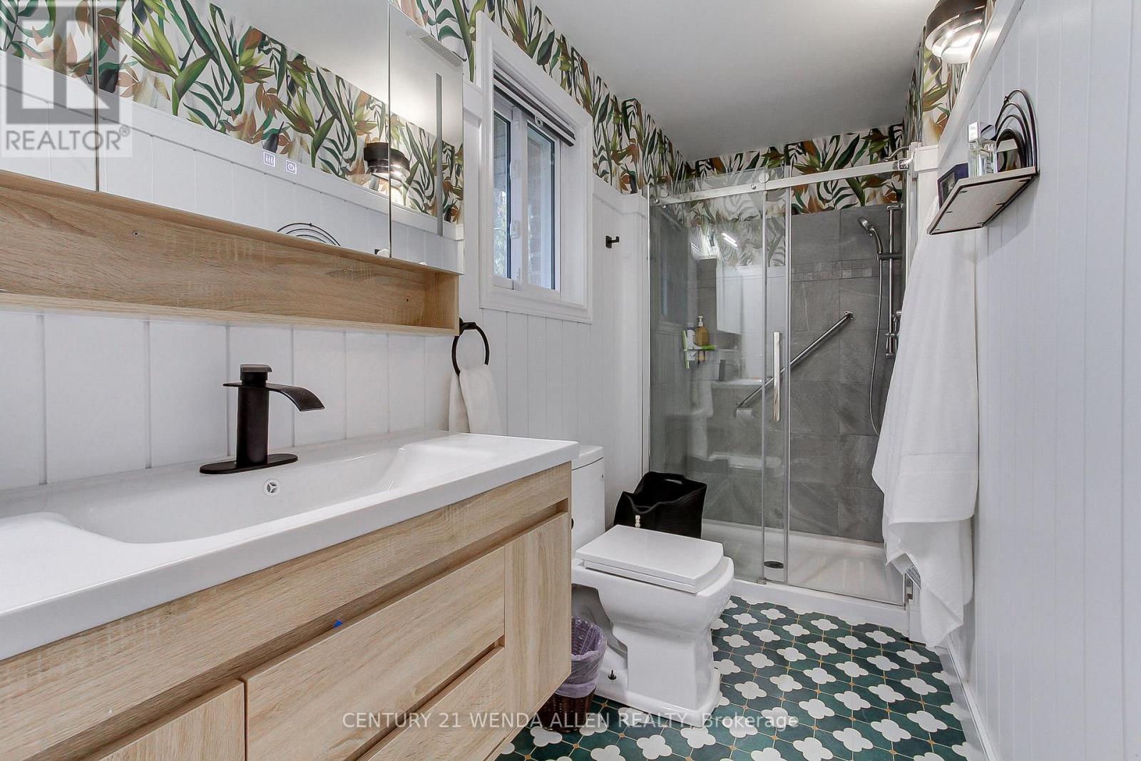 24 Maple Grove Road, Kawartha Lakes (Fenelon), Ontario  K9V 4R6 - Photo 16 - X12519188