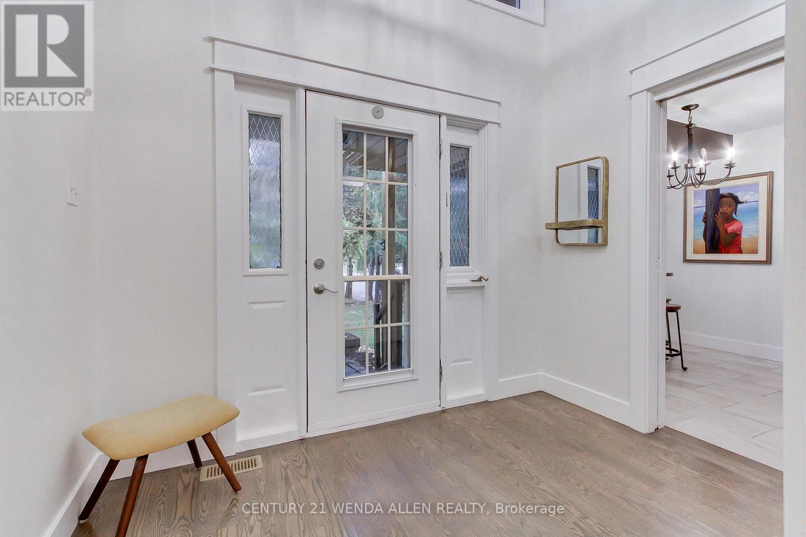 24 Maple Grove Road, Kawartha Lakes (Fenelon), Ontario  K9V 4R6 - Photo 4 - X12519188