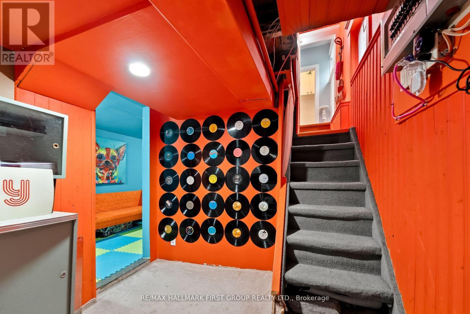 168 Adeline Street, Peterborough (Town Ward 3), Ontario  K9J 5E3 - Photo 32 - X12519618