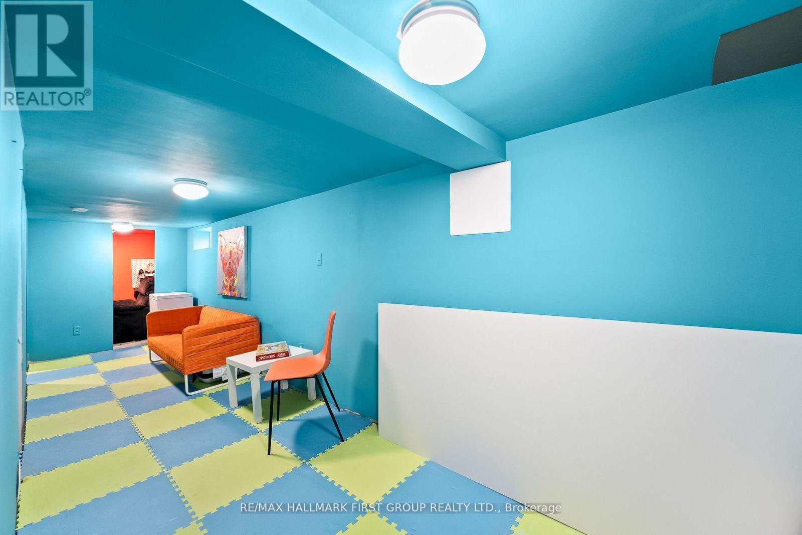 168 Adeline Street, Peterborough (Town Ward 3), Ontario  K9J 5E3 - Photo 33 - X12519618