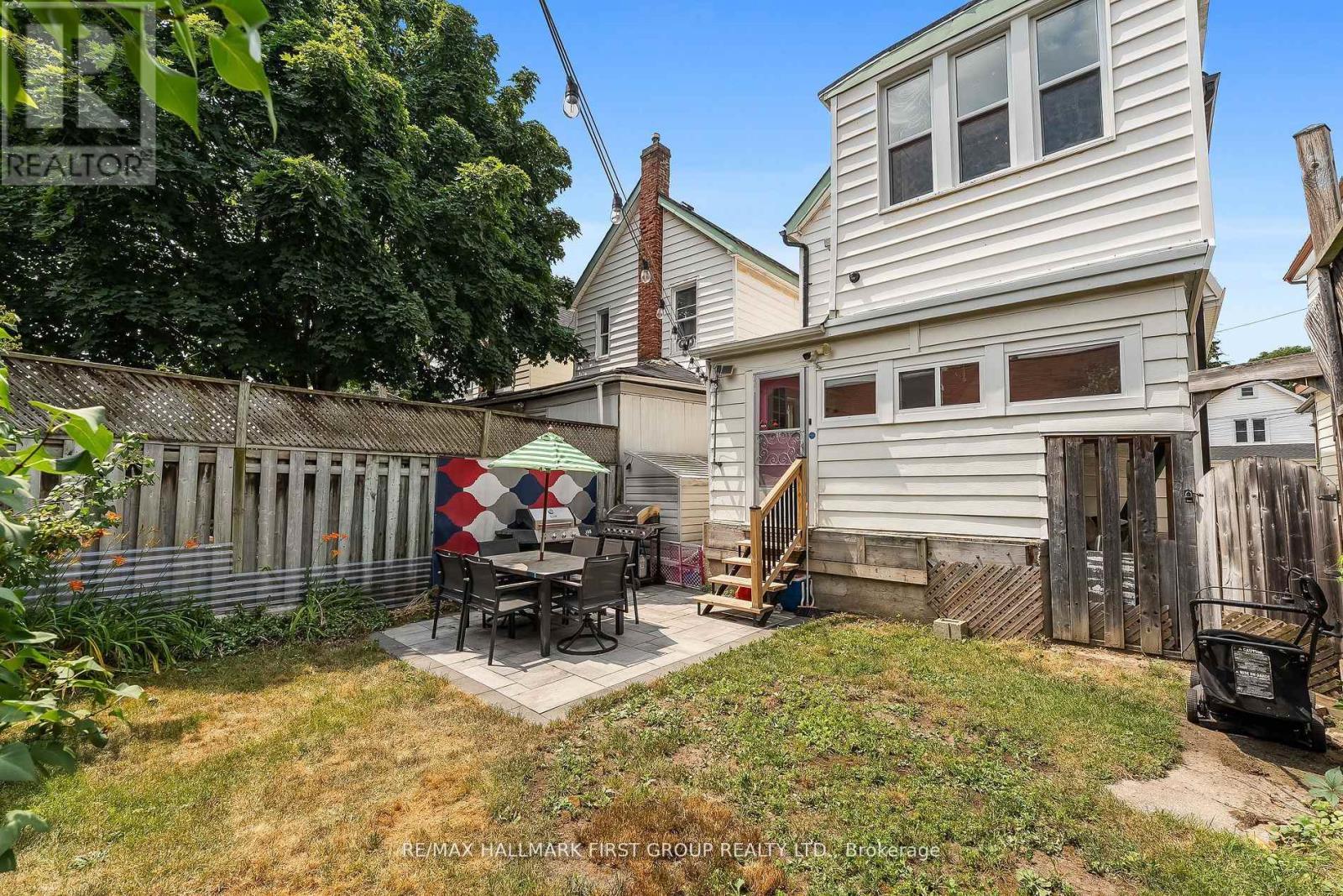 168 Adeline Street, Peterborough (Town Ward 3), Ontario  K9J 5E3 - Photo 39 - X12519618