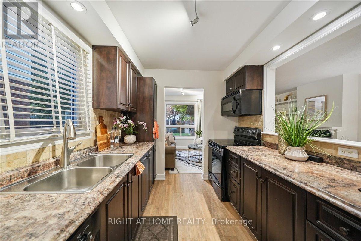 64 Hart Boulevard, Clarington (Newcastle), Ontario  L1B 1E4 - Photo 6 - E12520486