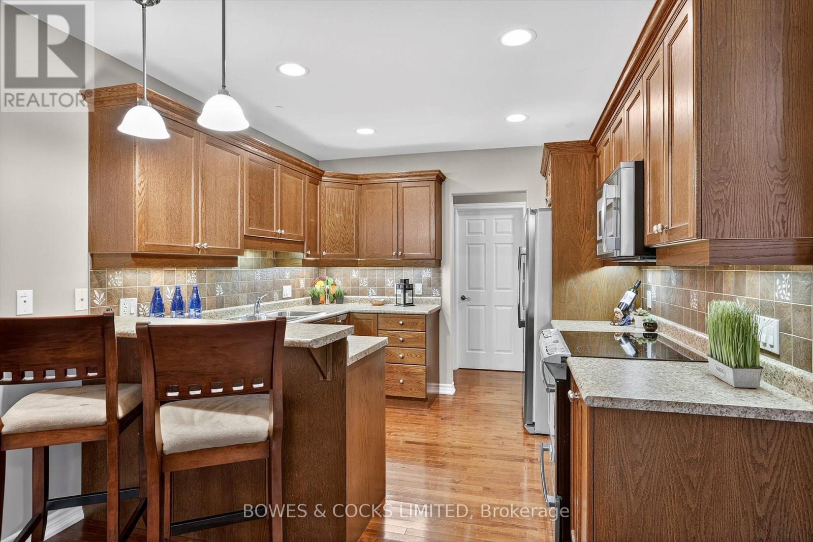 63 - 135 Village Crescent, Peterborough (Otonabee Ward 1), Ontario  K9J 0A9 - Photo 13 - X12520884