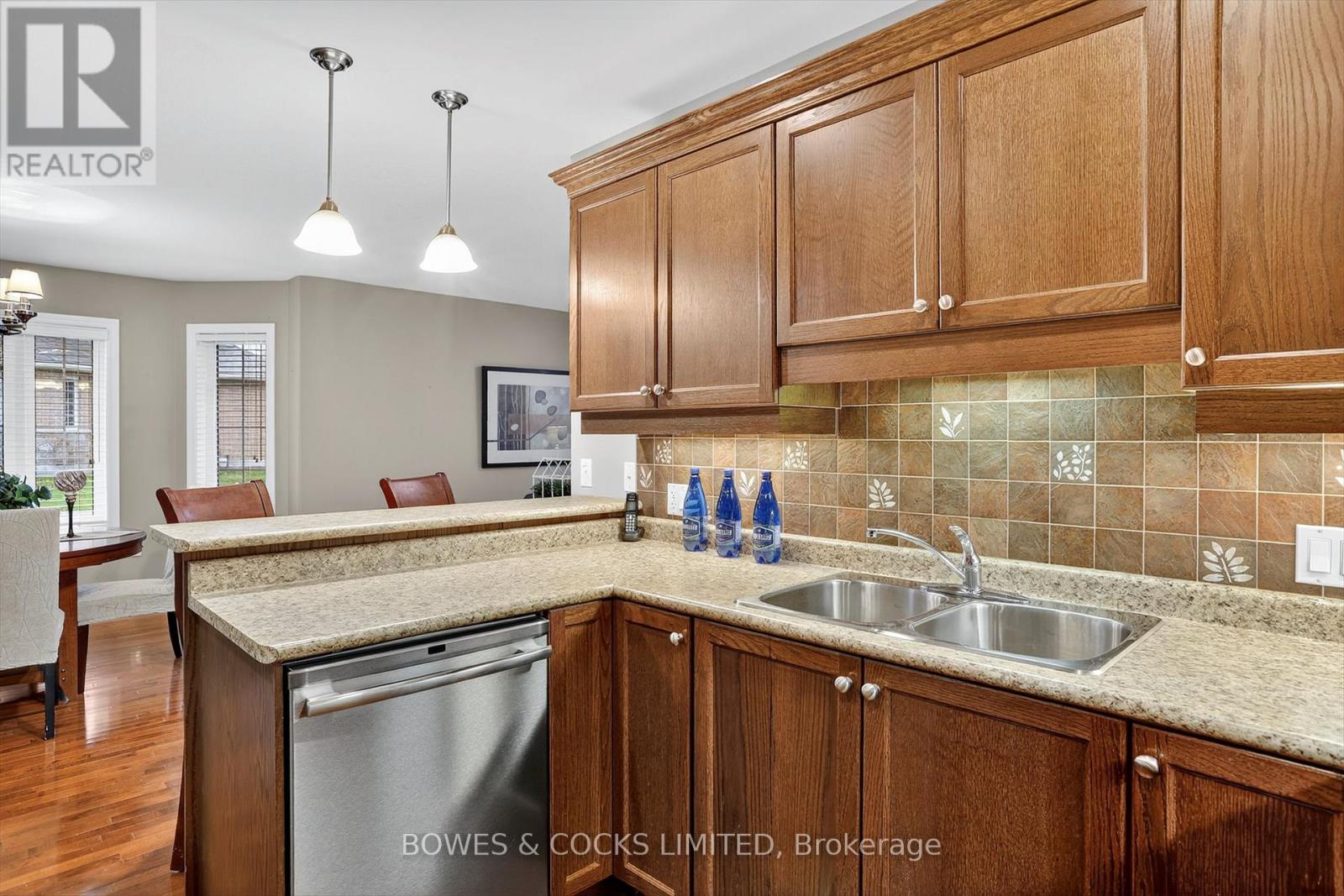 63 - 135 Village Crescent, Peterborough (Otonabee Ward 1), Ontario  K9J 0A9 - Photo 14 - X12520884