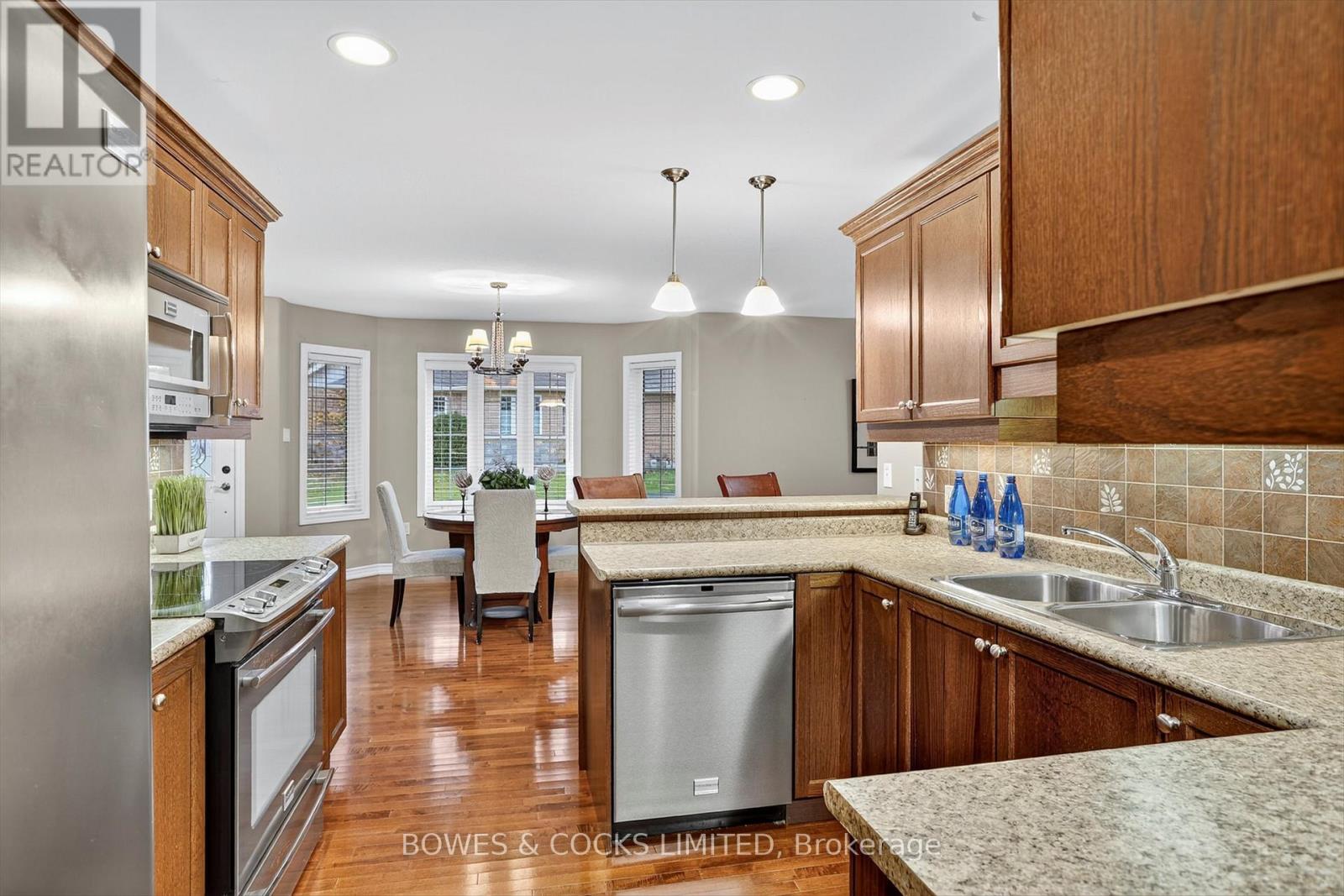 63 - 135 Village Crescent, Peterborough (Otonabee Ward 1), Ontario  K9J 0A9 - Photo 18 - X12520884