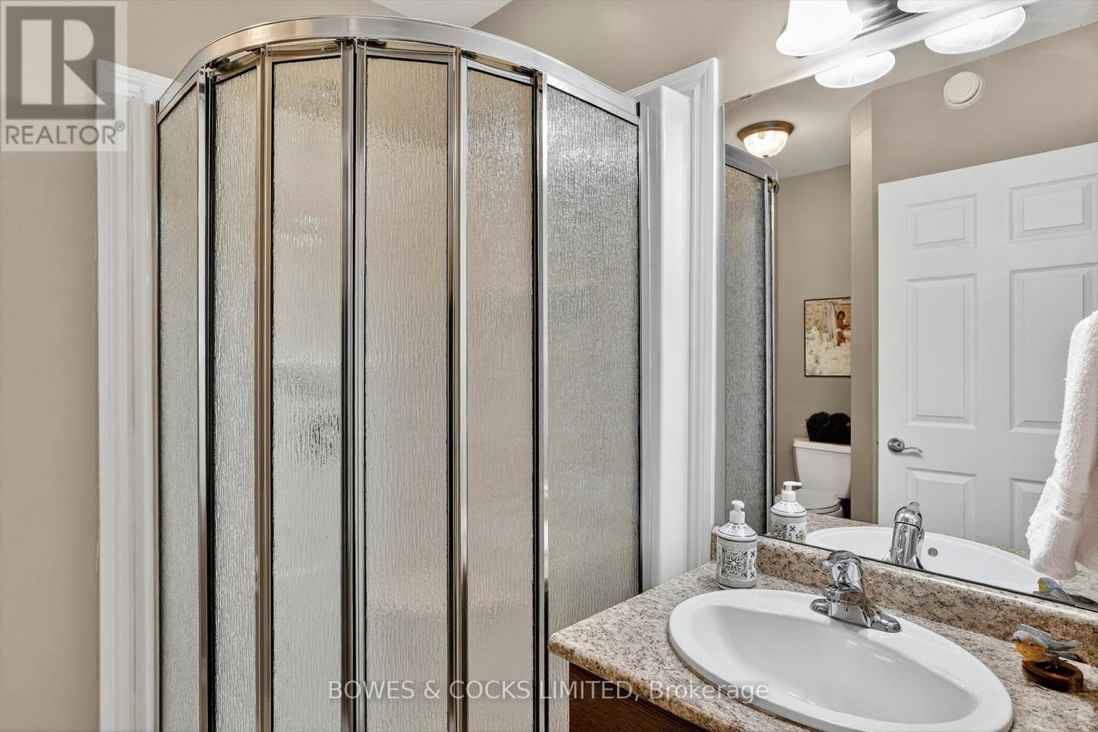 63 - 135 Village Crescent, Peterborough (Otonabee Ward 1), Ontario  K9J 0A9 - Photo 27 - X12520884