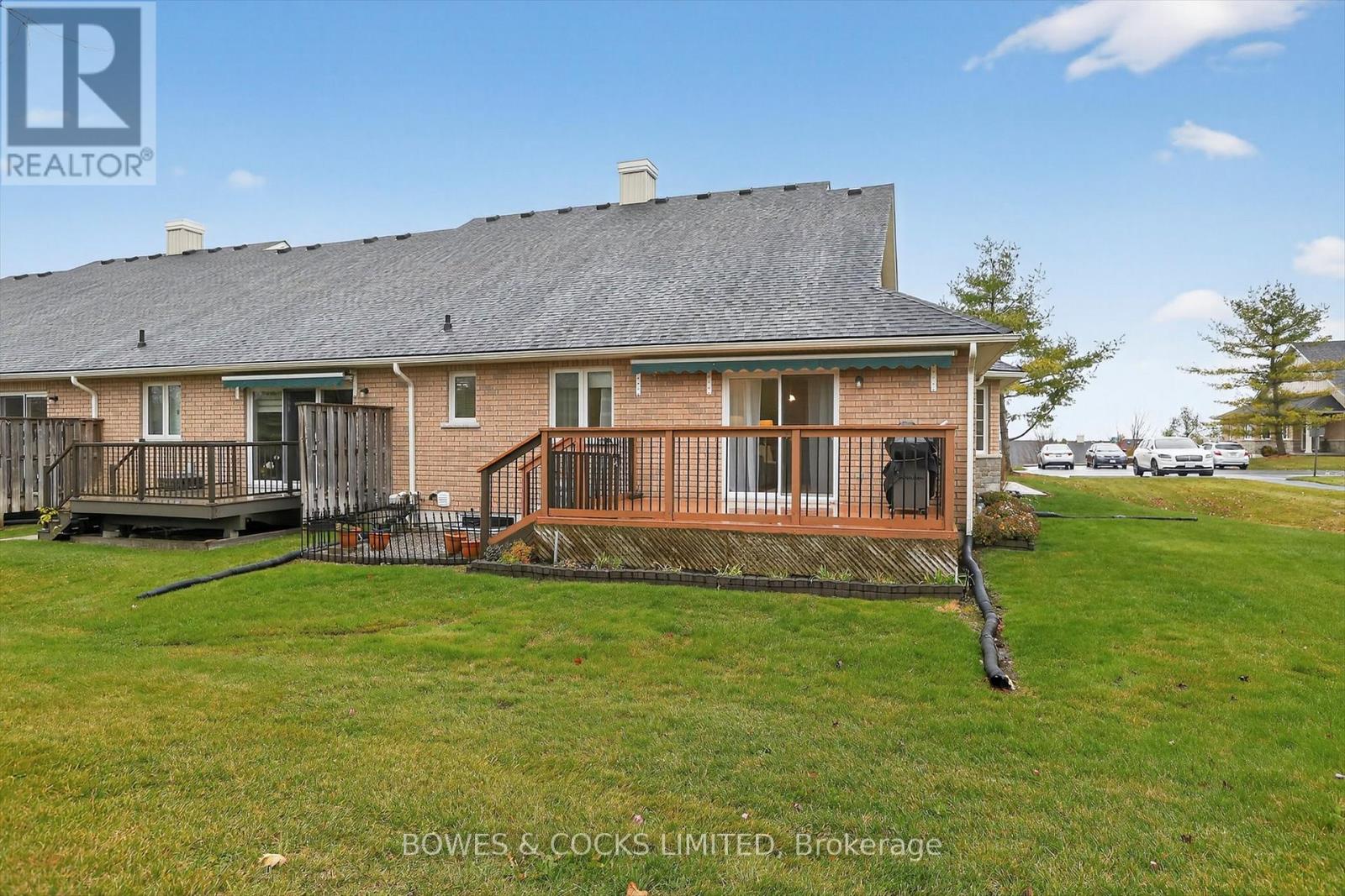 63 - 135 Village Crescent, Peterborough (Otonabee Ward 1), Ontario  K9J 0A9 - Photo 39 - X12520884