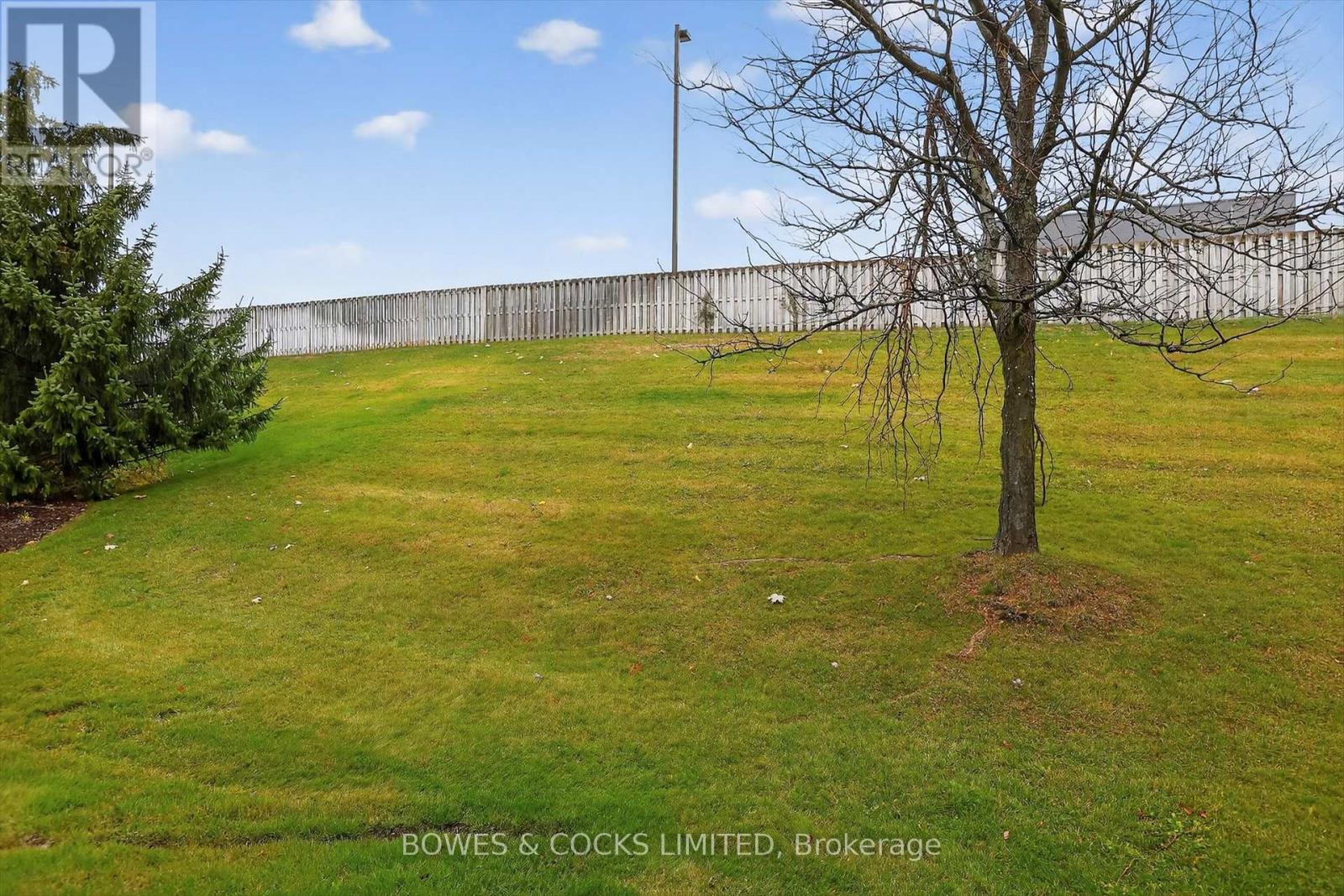 63 - 135 Village Crescent, Peterborough (Otonabee Ward 1), Ontario  K9J 0A9 - Photo 44 - X12520884