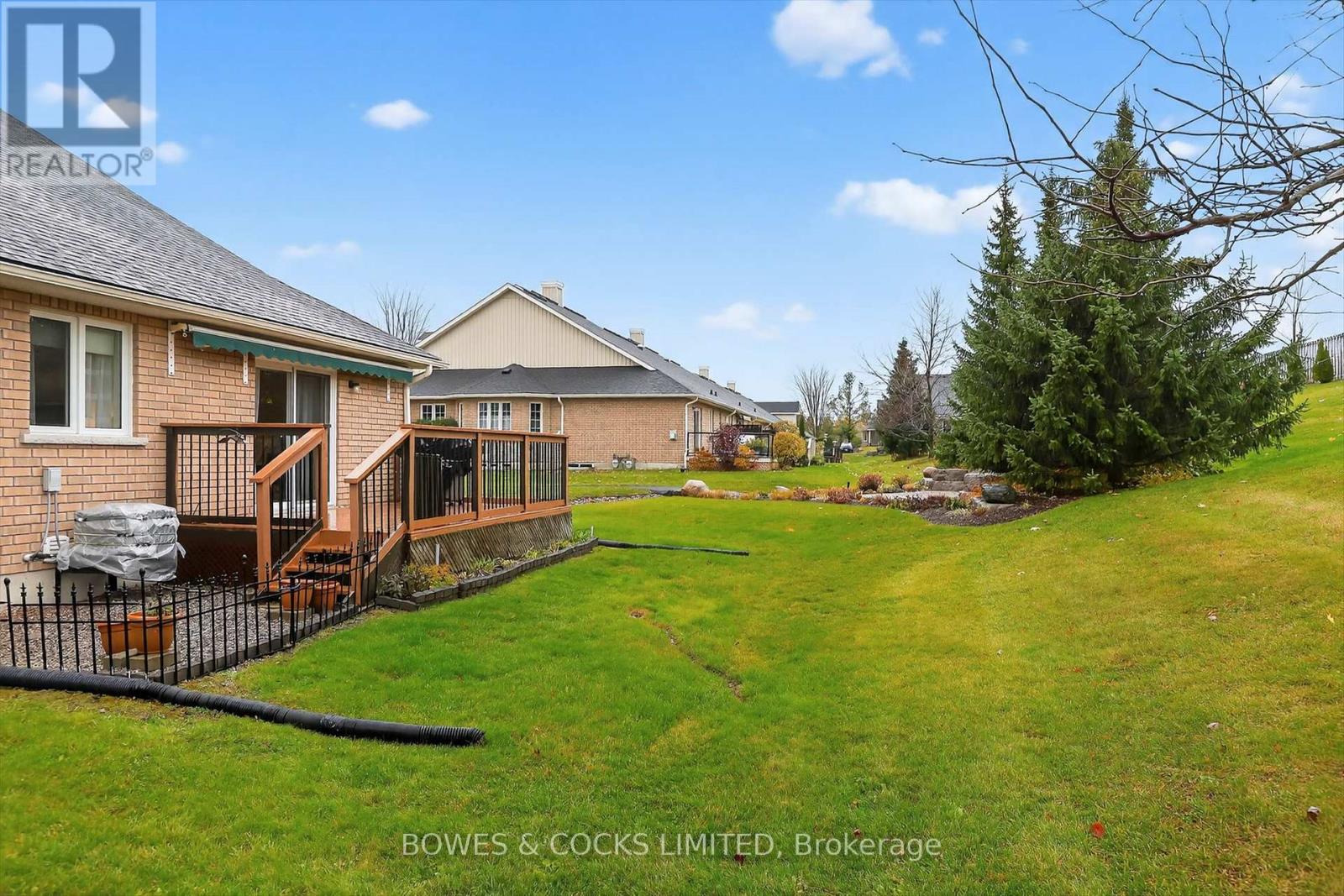 63 - 135 Village Crescent, Peterborough (Otonabee Ward 1), Ontario  K9J 0A9 - Photo 45 - X12520884