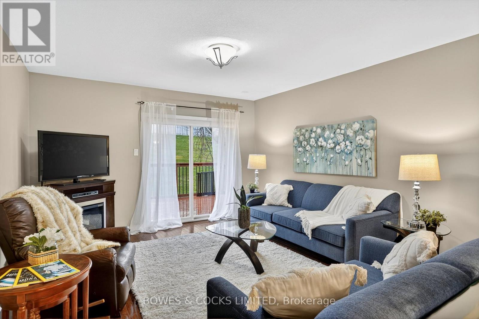 63 - 135 Village Crescent, Peterborough (Otonabee Ward 1), Ontario  K9J 0A9 - Photo 9 - X12520884