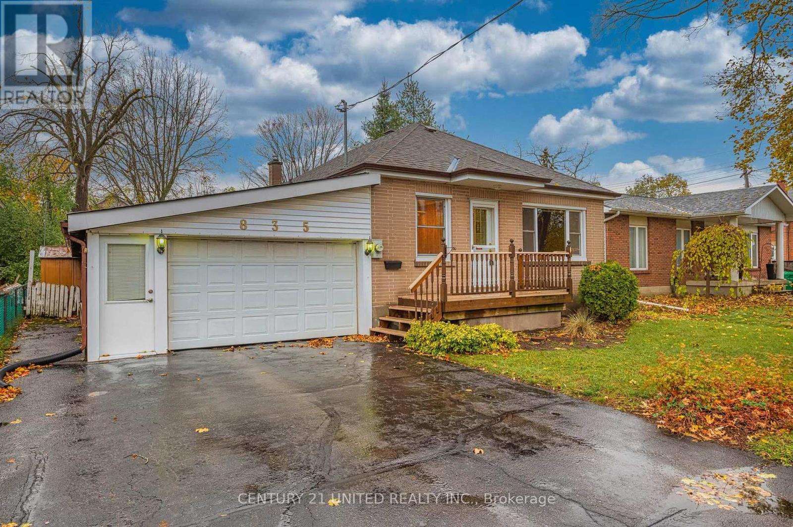 835 Barnardo Avenue, Peterborough (Northcrest Ward 5), Ontario  K9H 5W1 - Photo 2 - X12520956