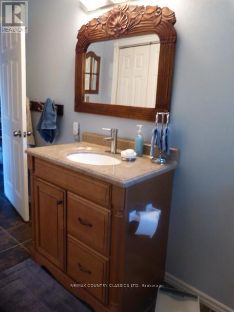 1689 Graphite Road, Hastings Highlands (Monteagle Ward), Ontario  K0L 2S0 - Photo 39 - X12521072