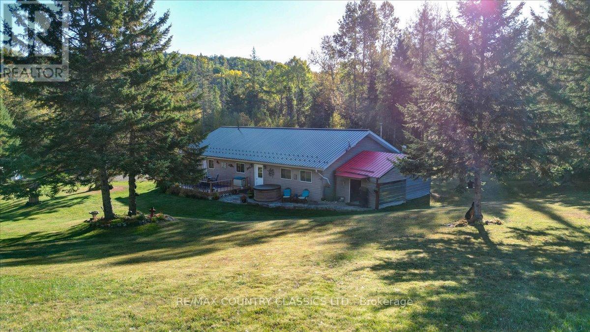 1689 Graphite Road, Hastings Highlands (Monteagle Ward), Ontario  K0L 2S0 - Photo 8 - X12521072