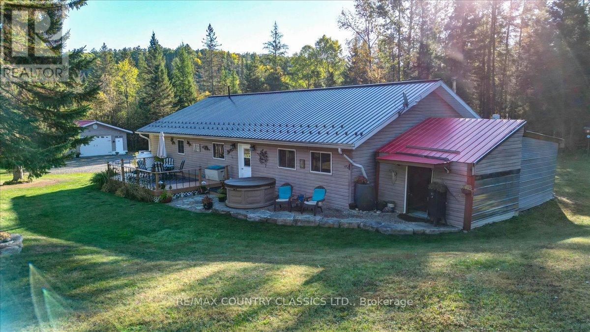 1689 Graphite Road, Hastings Highlands (Monteagle Ward), Ontario  K0L 2S0 - Photo 9 - X12521072