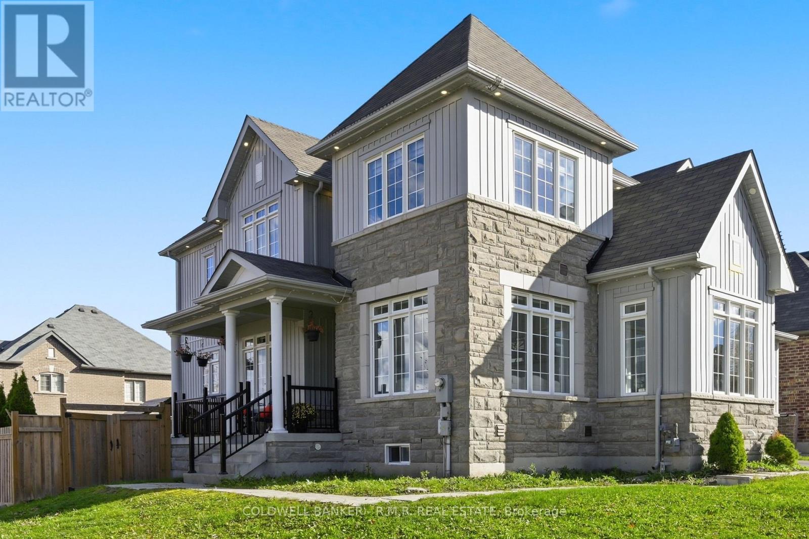 27 BARCHARD STREET, clarington (newcastle), Ontario