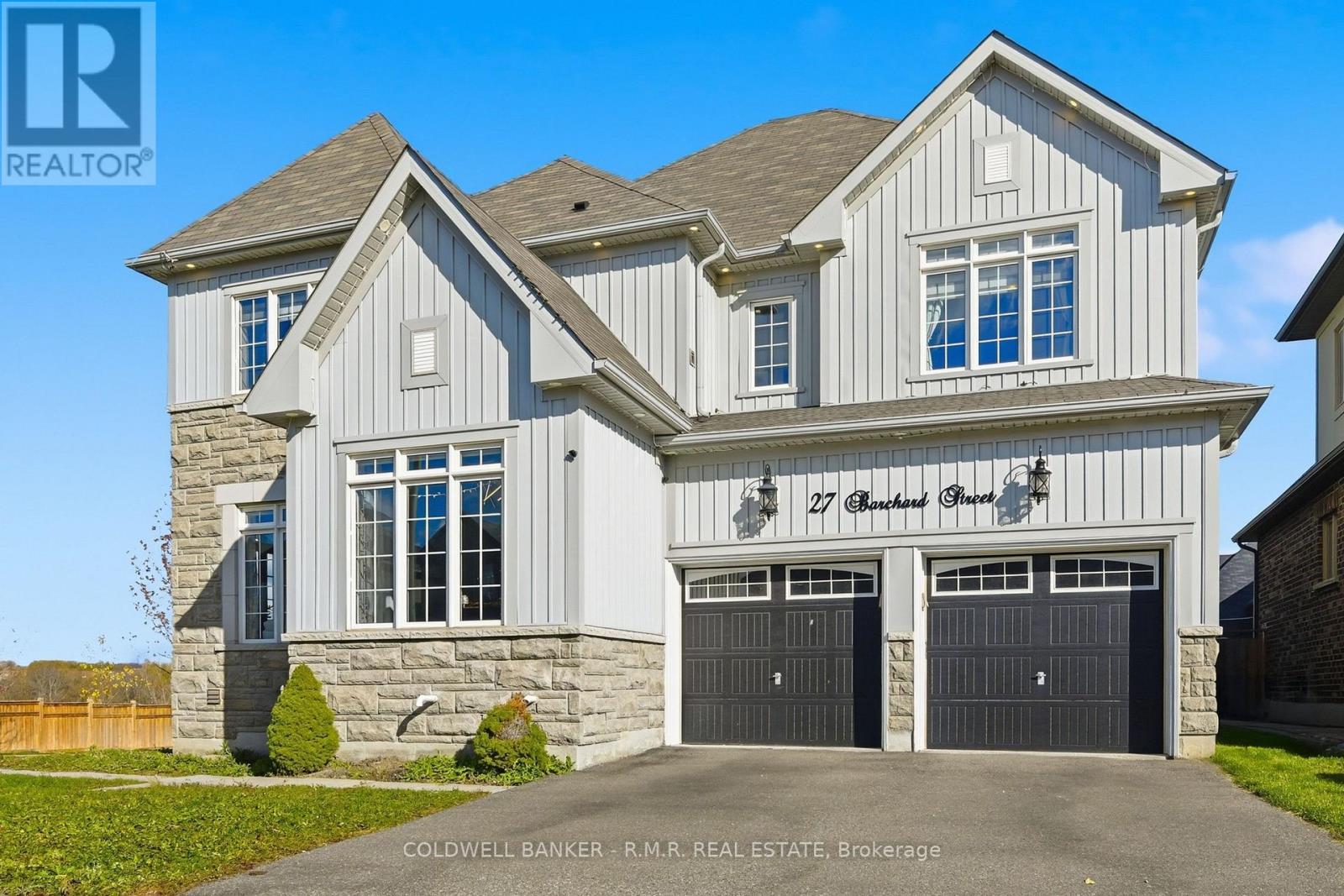 27 Barchard Street, Clarington (Newcastle), Ontario  L1B 0K8 - Photo 2 - E12521266