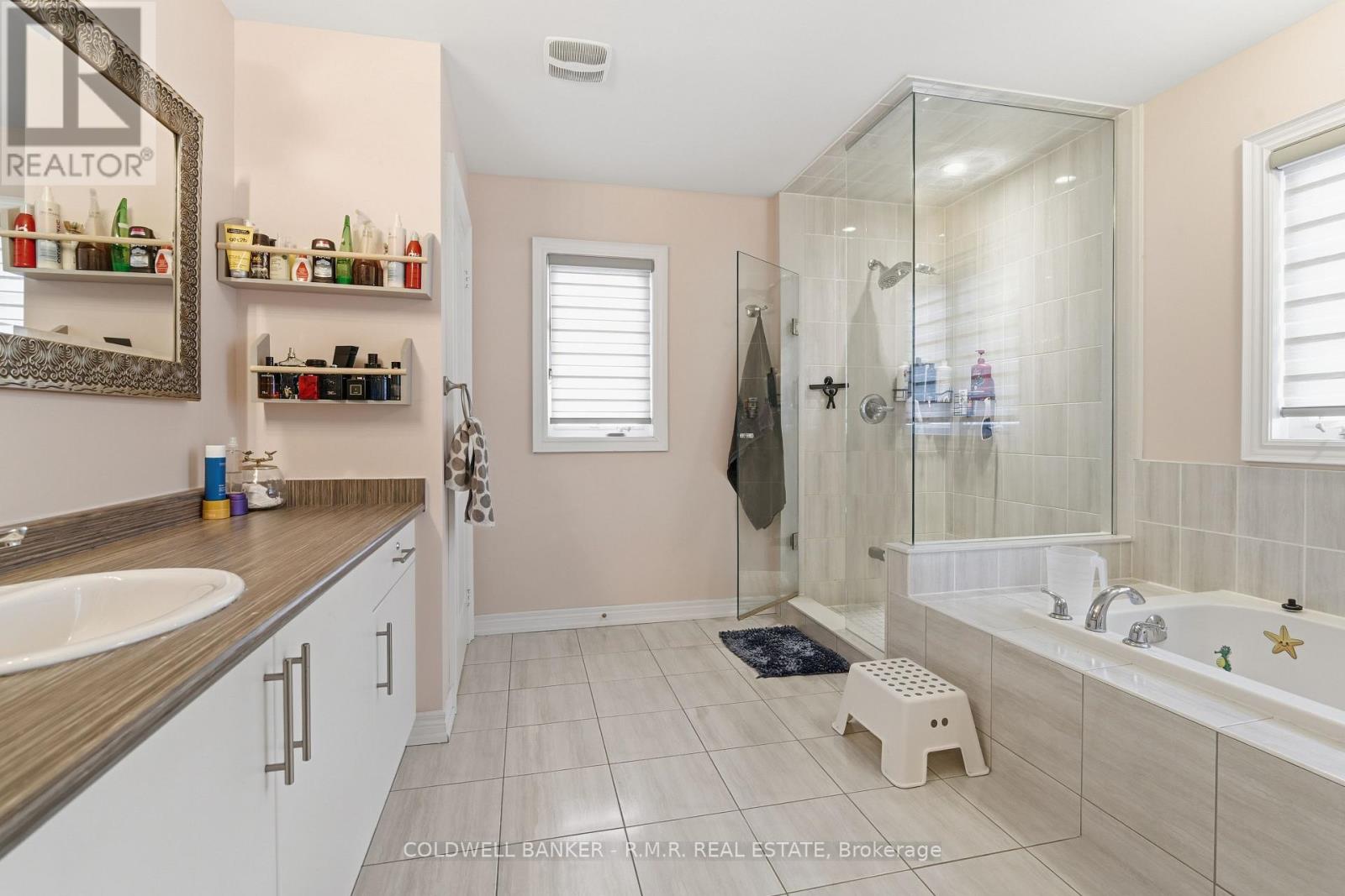 27 Barchard Street, Clarington (Newcastle), Ontario  L1B 0K8 - Photo 26 - E12521266