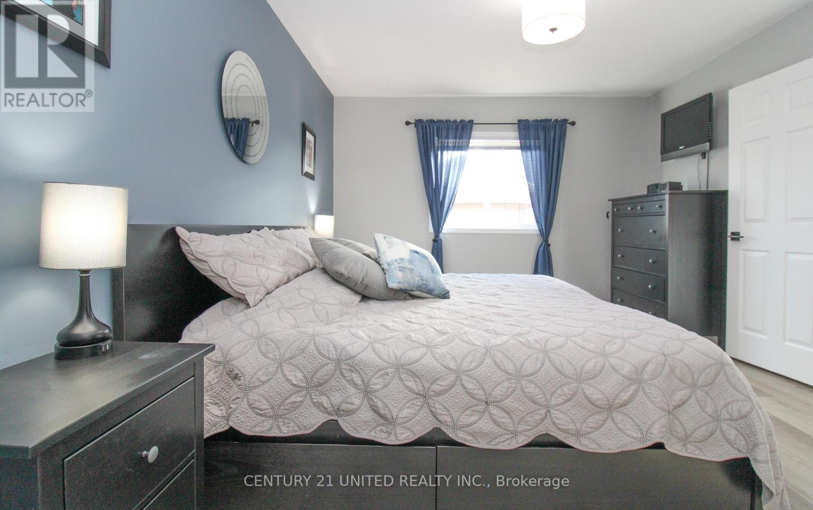 1356 Ireland Drive, Peterborough (Monaghan Ward 2), Ontario  K9K 0B1 - Photo 18 - X12521340