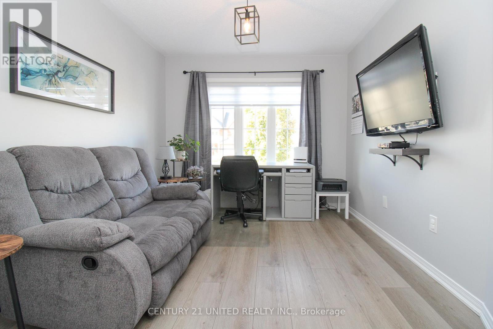 1356 Ireland Drive, Peterborough (Monaghan Ward 2), Ontario  K9K 0B1 - Photo 22 - X12521340