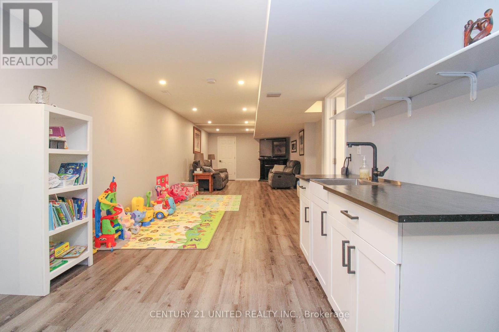 1356 Ireland Drive, Peterborough (Monaghan Ward 2), Ontario  K9K 0B1 - Photo 28 - X12521340