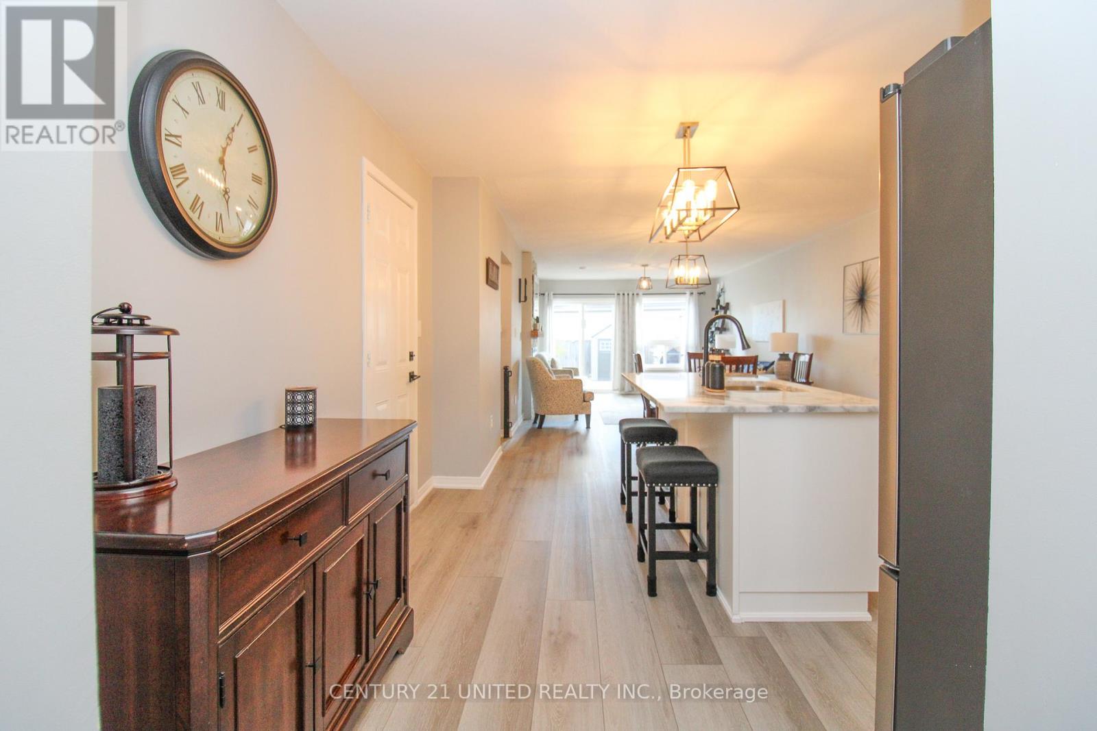 1356 Ireland Drive, Peterborough (Monaghan Ward 2), Ontario  K9K 0B1 - Photo 6 - X12521340