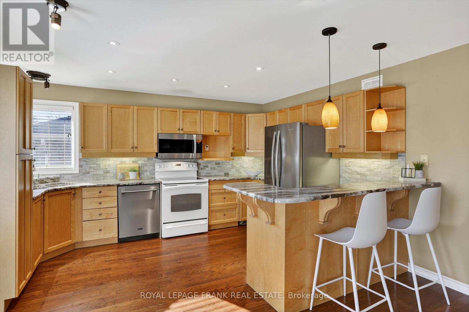 2940 Jennifer Drive, Peterborough (Northcrest Ward 5), Ontario  K9L 1Z9 - Photo 11 - X12521342