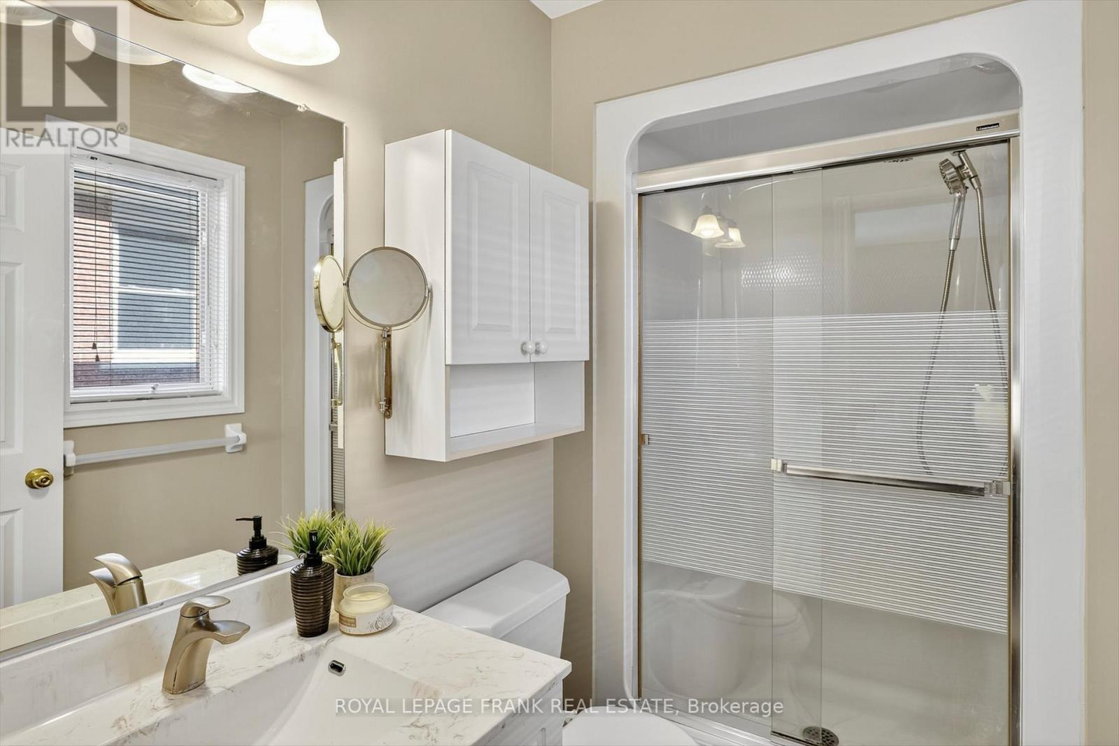 2940 Jennifer Drive, Peterborough (Northcrest Ward 5), Ontario  K9L 1Z9 - Photo 16 - X12521342