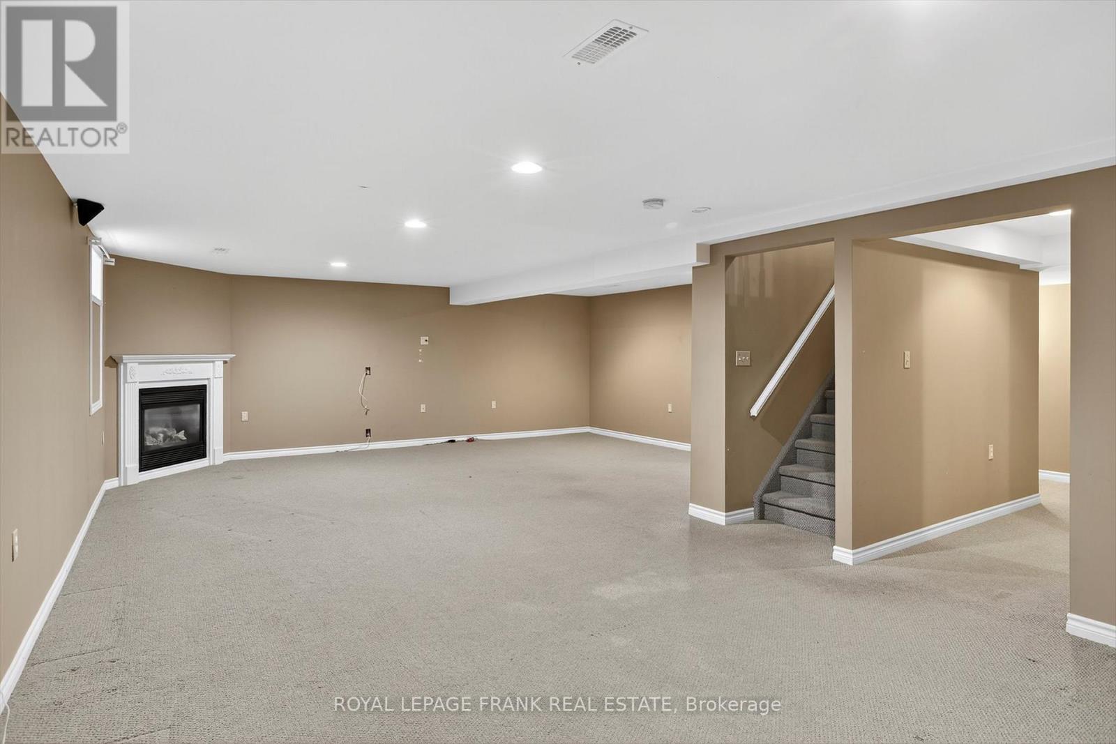 2940 Jennifer Drive, Peterborough (Northcrest Ward 5), Ontario  K9L 1Z9 - Photo 22 - X12521342