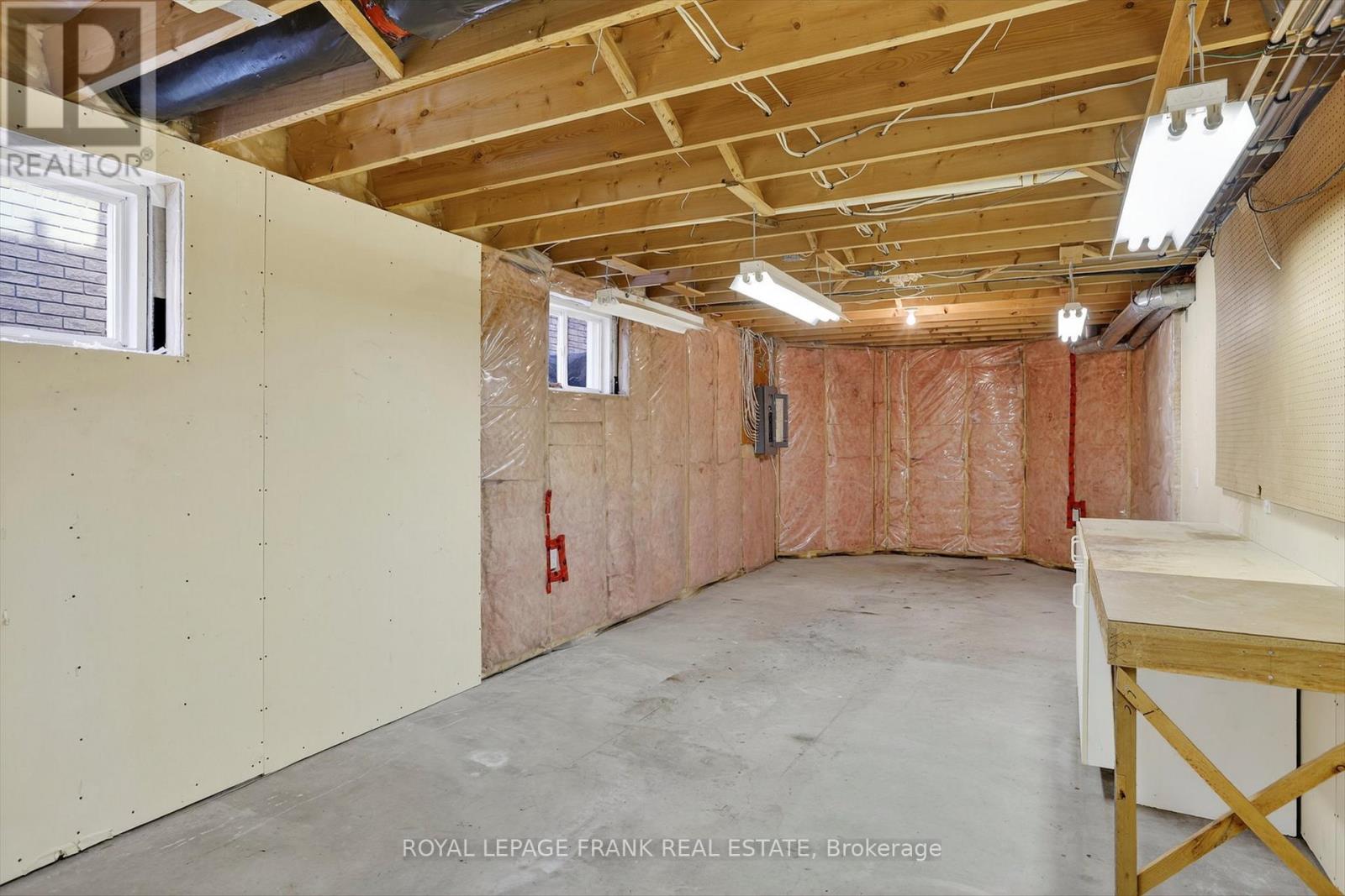 2940 Jennifer Drive, Peterborough (Northcrest Ward 5), Ontario  K9L 1Z9 - Photo 28 - X12521342