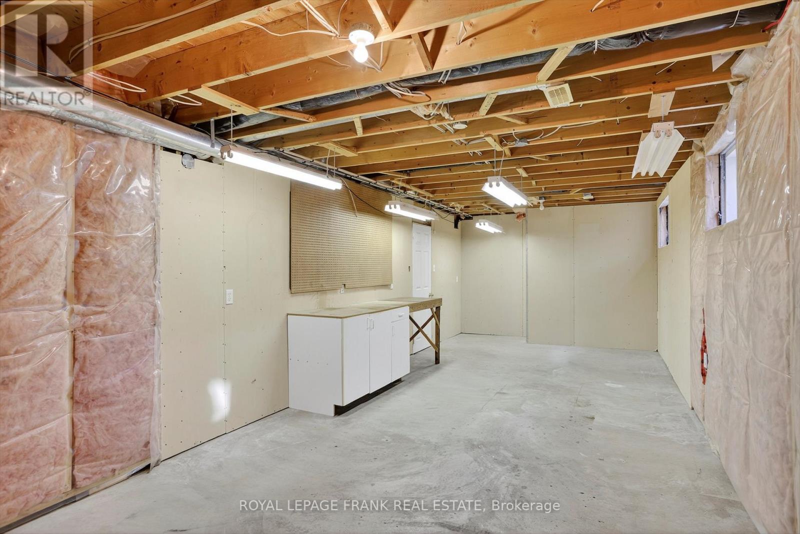 2940 Jennifer Drive, Peterborough (Northcrest Ward 5), Ontario  K9L 1Z9 - Photo 29 - X12521342