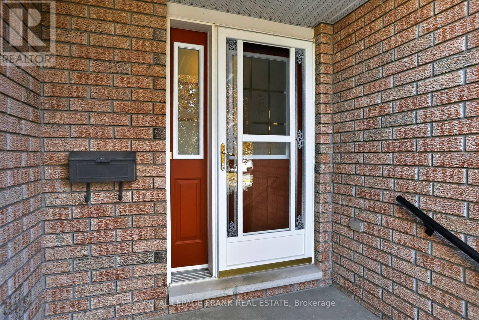 2940 Jennifer Drive, Peterborough (Northcrest Ward 5), Ontario  K9L 1Z9 - Photo 4 - X12521342