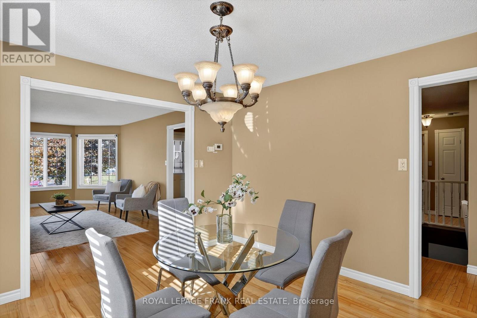 2940 Jennifer Drive, Peterborough (Northcrest Ward 5), Ontario  K9L 1Z9 - Photo 9 - X12521342